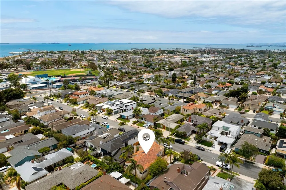 640 Island View Seal Beach, CA 90740