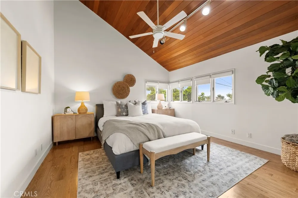 640 Island View Seal Beach, CA 90740