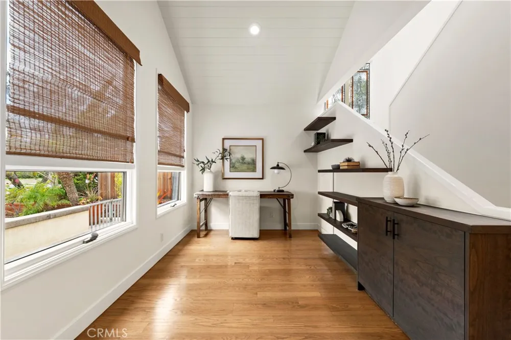 640 Island View Seal Beach, CA 90740