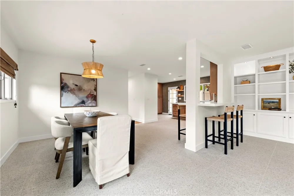 640 Island View Seal Beach, CA 90740