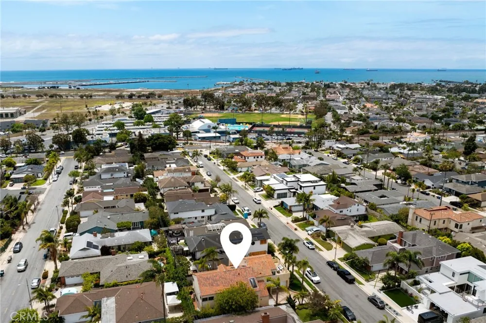 640 Island View Seal Beach, CA 90740