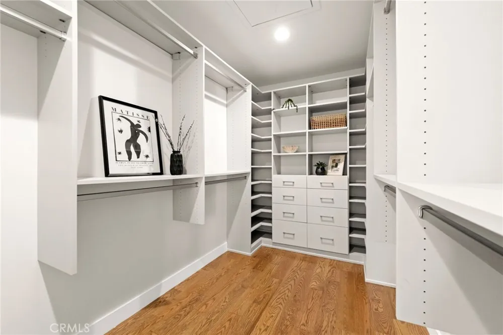 640 Island View Seal Beach, CA 90740