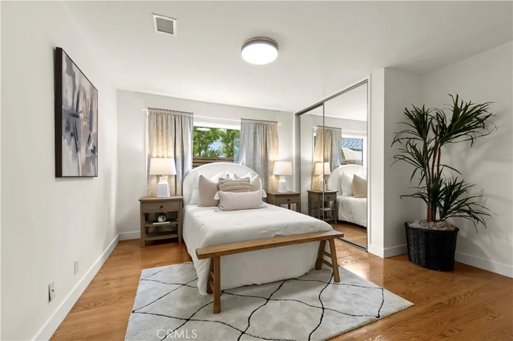 640 Island View Seal Beach, CA 90740