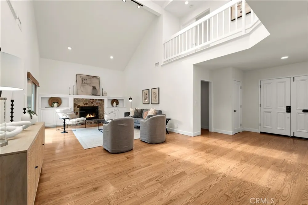 640 Island View Seal Beach, CA 90740