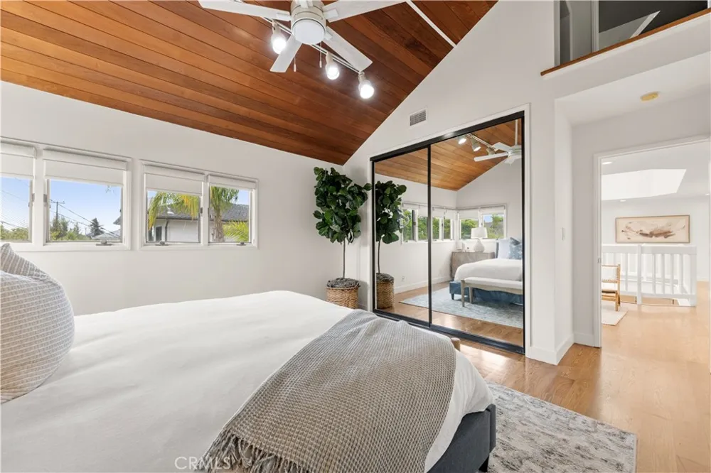 640 Island View Seal Beach, CA 90740