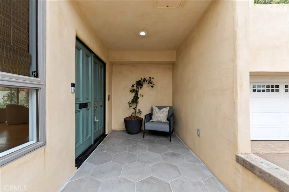 640 Island View Seal Beach, CA 90740