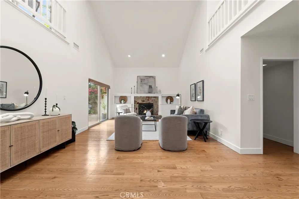 640 Island View Seal Beach, CA 90740