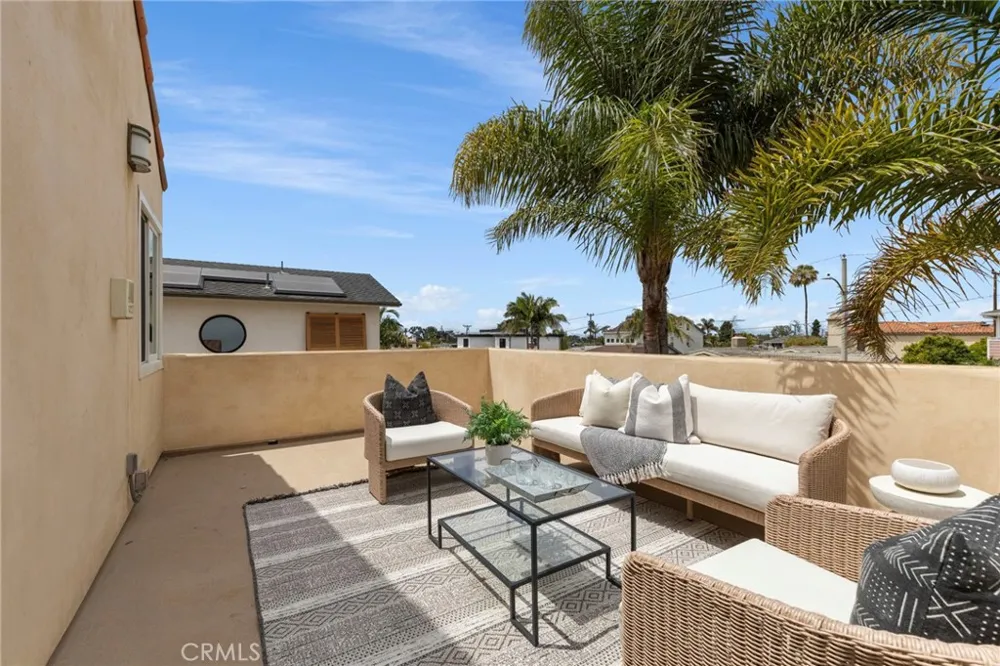 640 Island View Seal Beach, CA 90740