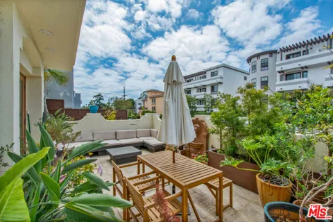 11838 Kiowa Avenue #101