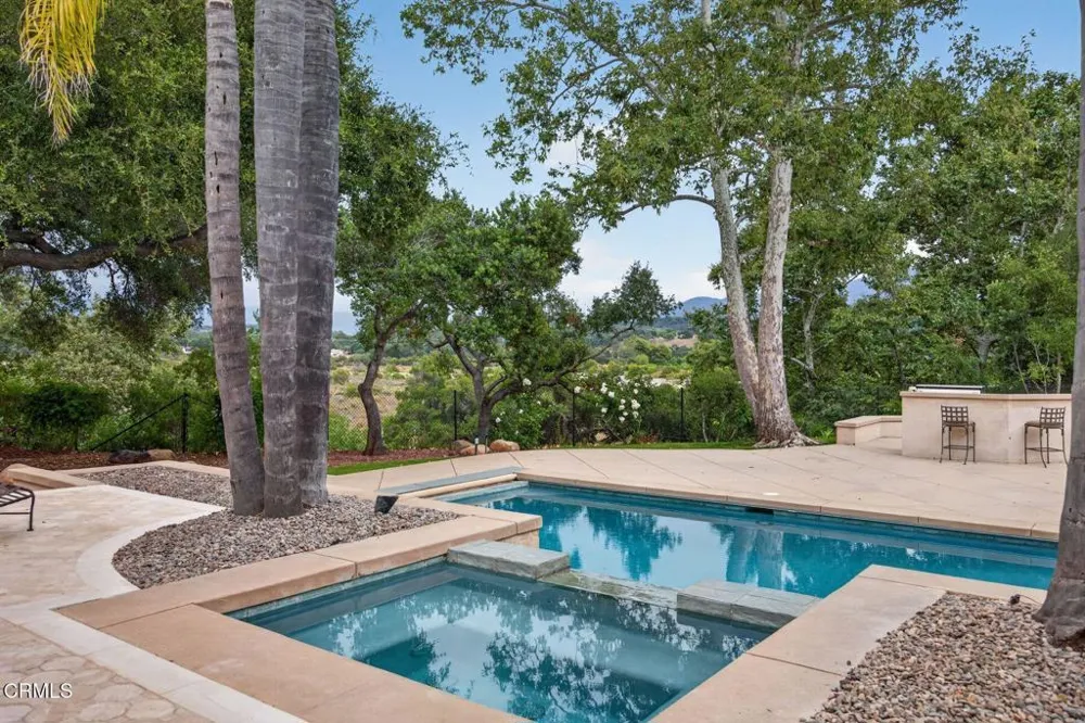 651 Oak Grove Court Ojai, CA 93023
