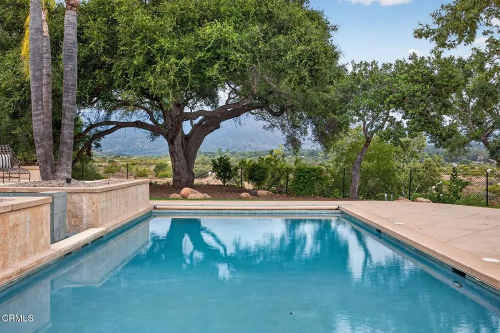651 Oak Grove Court Ojai, CA 93023
