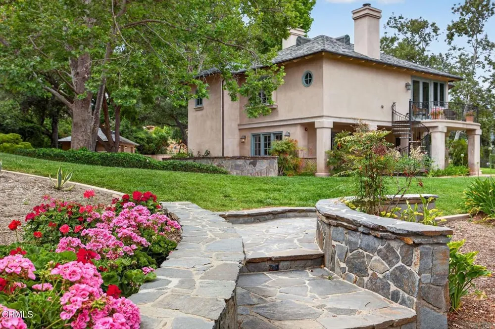 651 Oak Grove Court Ojai, CA 93023