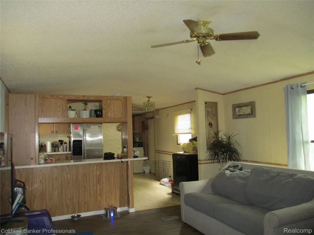 108 Deer Run Lapeer City, MI 48446