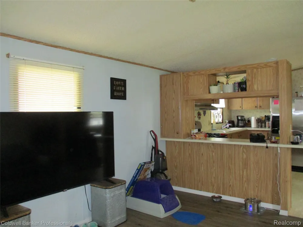108 Deer Run Lapeer City, MI 48446