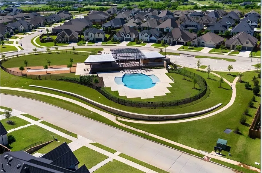 2084 Roquette Drive Haslet, TX 76052
