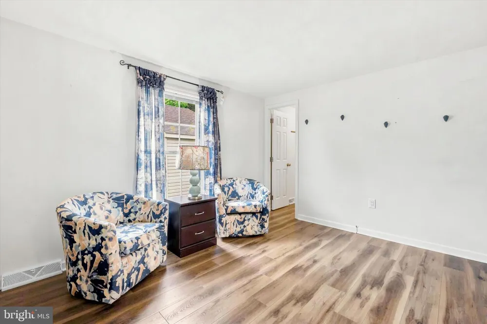 168 DORIAN DRIVE Williamstown, NJ 08094