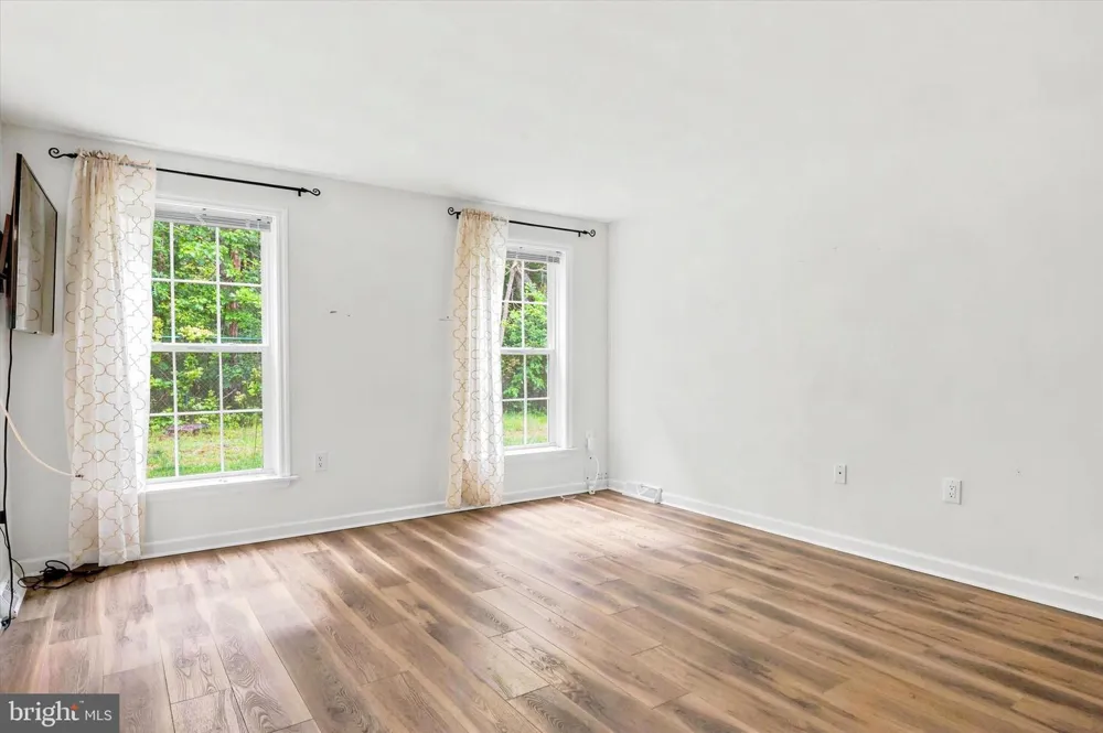 168 DORIAN DRIVE Williamstown, NJ 08094
