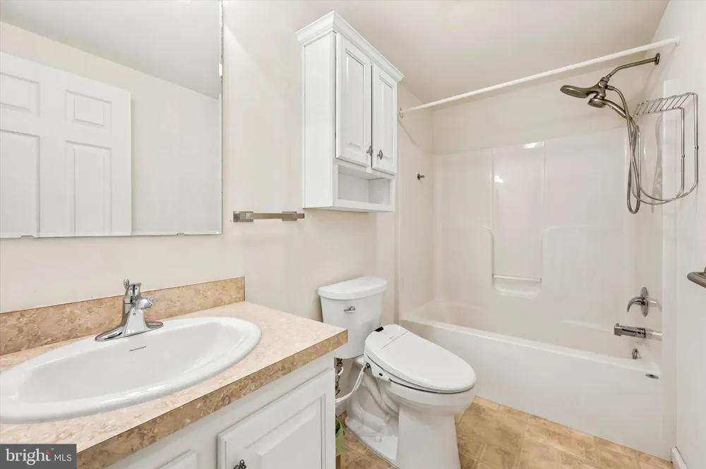 168 DORIAN DRIVE Williamstown, NJ 08094