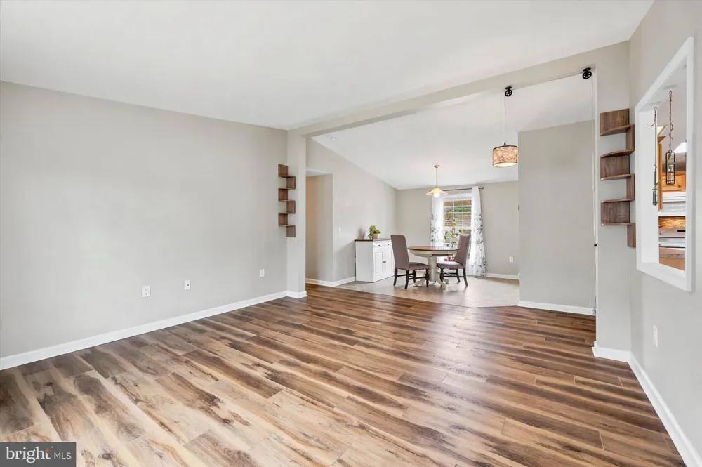 168 DORIAN DRIVE Williamstown, NJ 08094