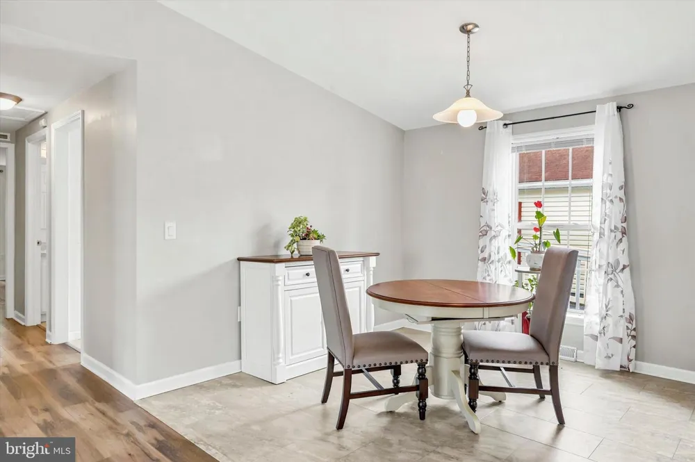 168 DORIAN DRIVE Williamstown, NJ 08094