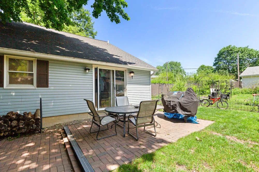 246 Washington Street Clinton, MI 49236
