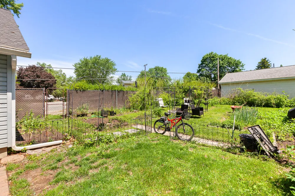246 Washington Street Clinton, MI 49236