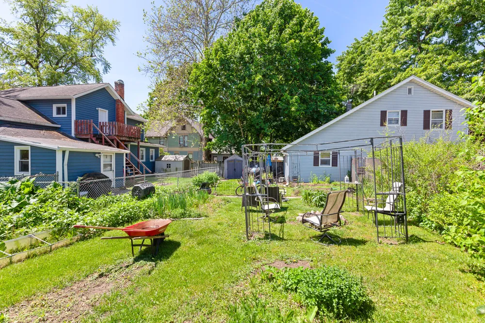246 Washington Street Clinton, MI 49236
