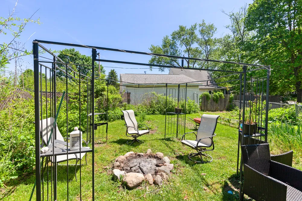 246 Washington Street Clinton, MI 49236