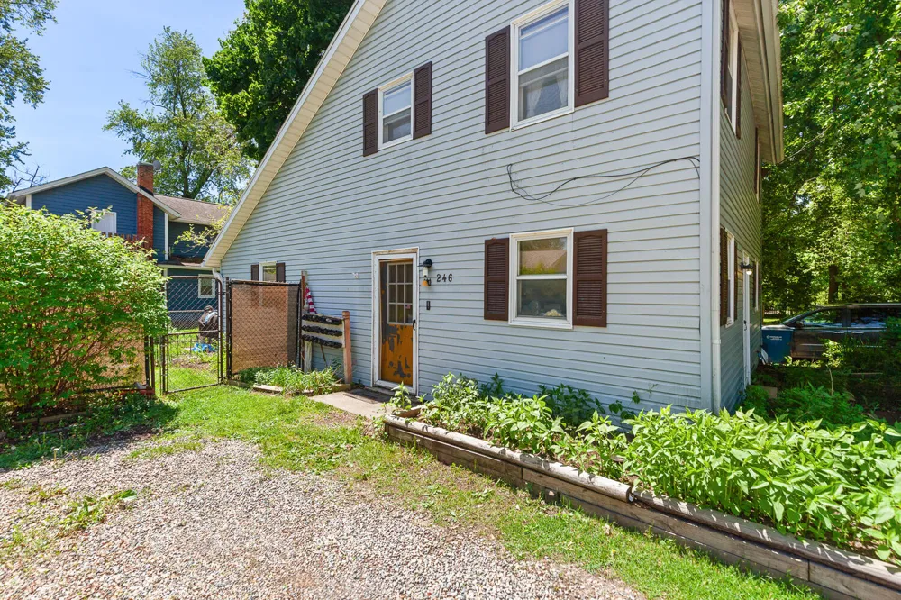 246 Washington Street Clinton, MI 49236