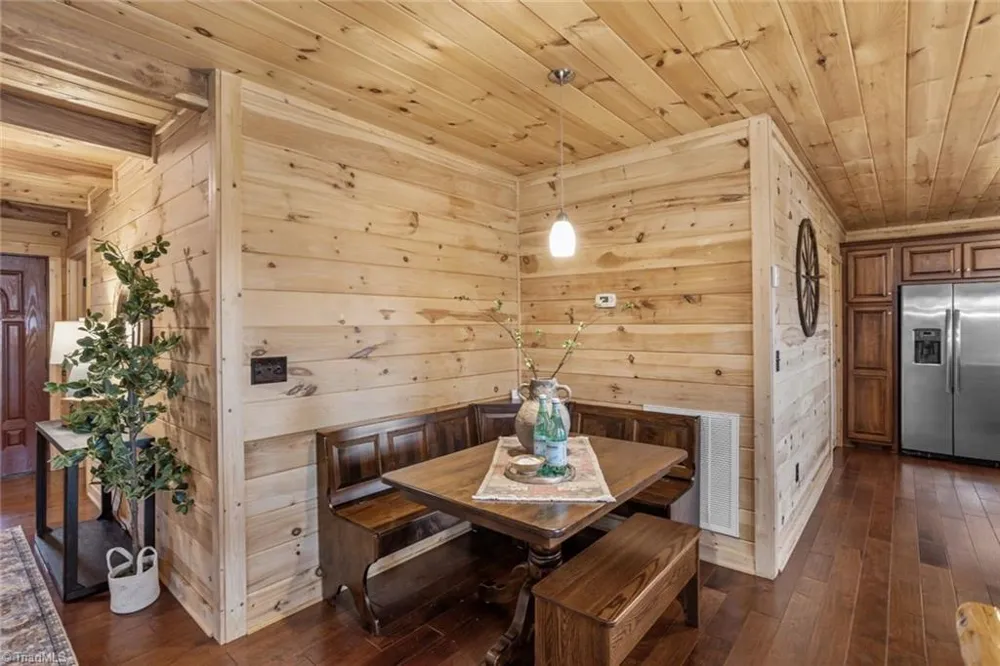 1732 Waters Edge Drive Granite Falls, NC 28630
