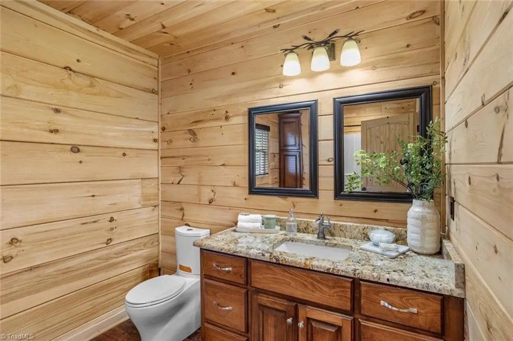 1732 Waters Edge Drive Granite Falls, NC 28630