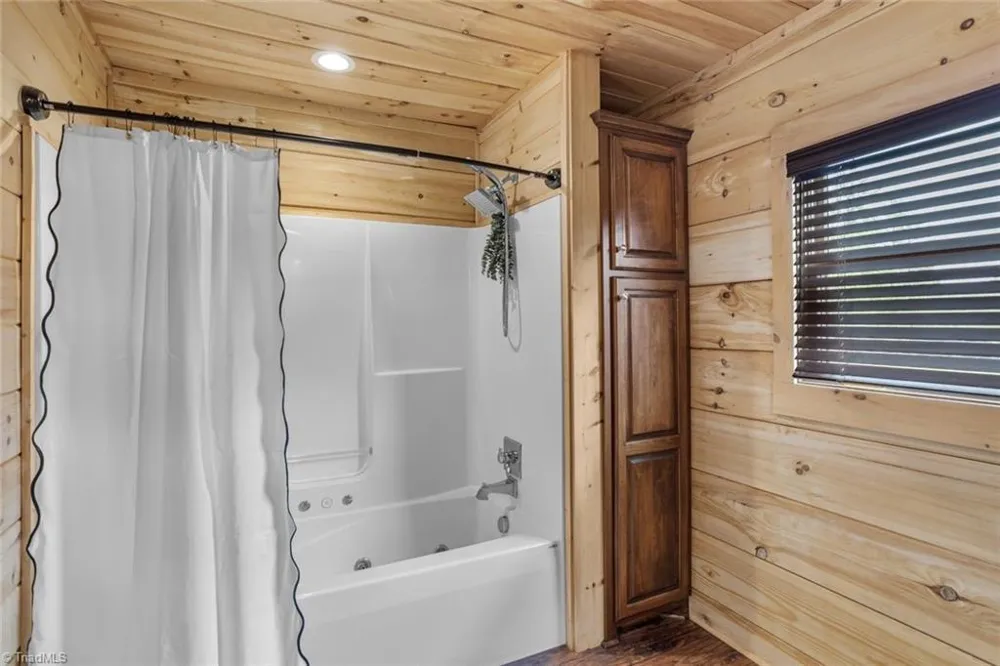 1732 Waters Edge Drive Granite Falls, NC 28630