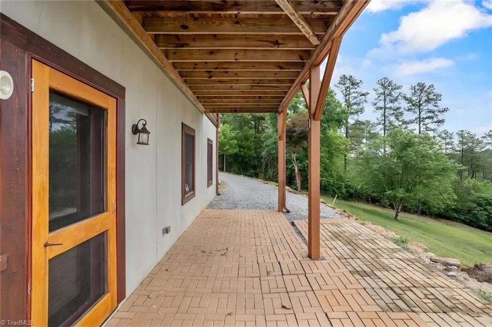1732 Waters Edge Drive Granite Falls, NC 28630