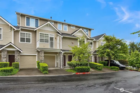1601 NE Katsura Street #103