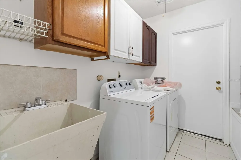 2595 WHITE OAK LANE Titusville, FL 32780