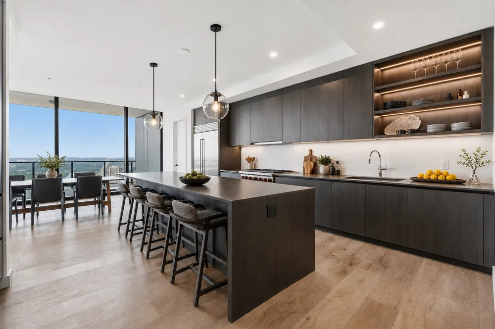 610 Davis Street #5003 Austin, TX 78701