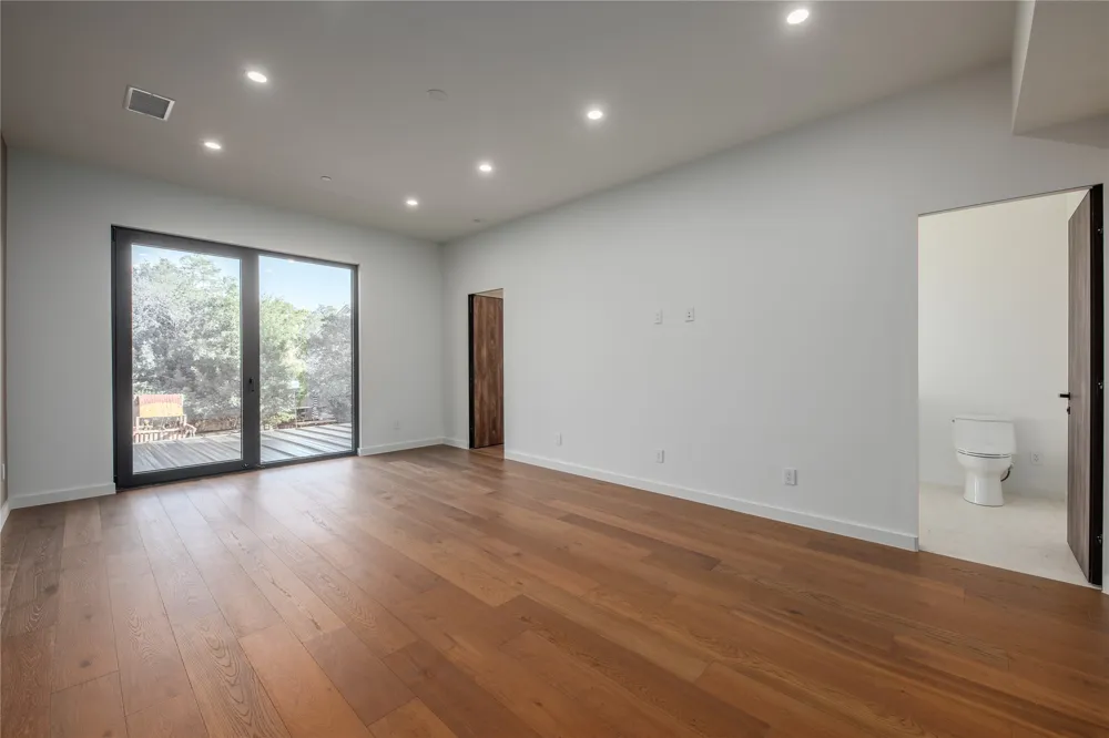 614 Robin Dale Drive Lakeway, TX 78734