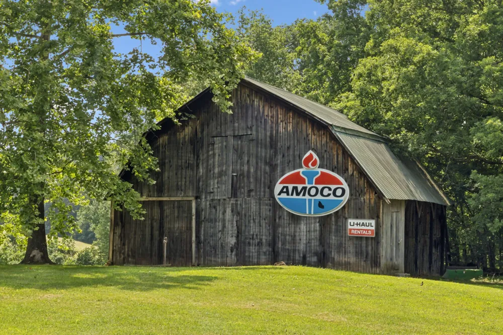 4255 McFall Rd Cumberland City, TN 37050