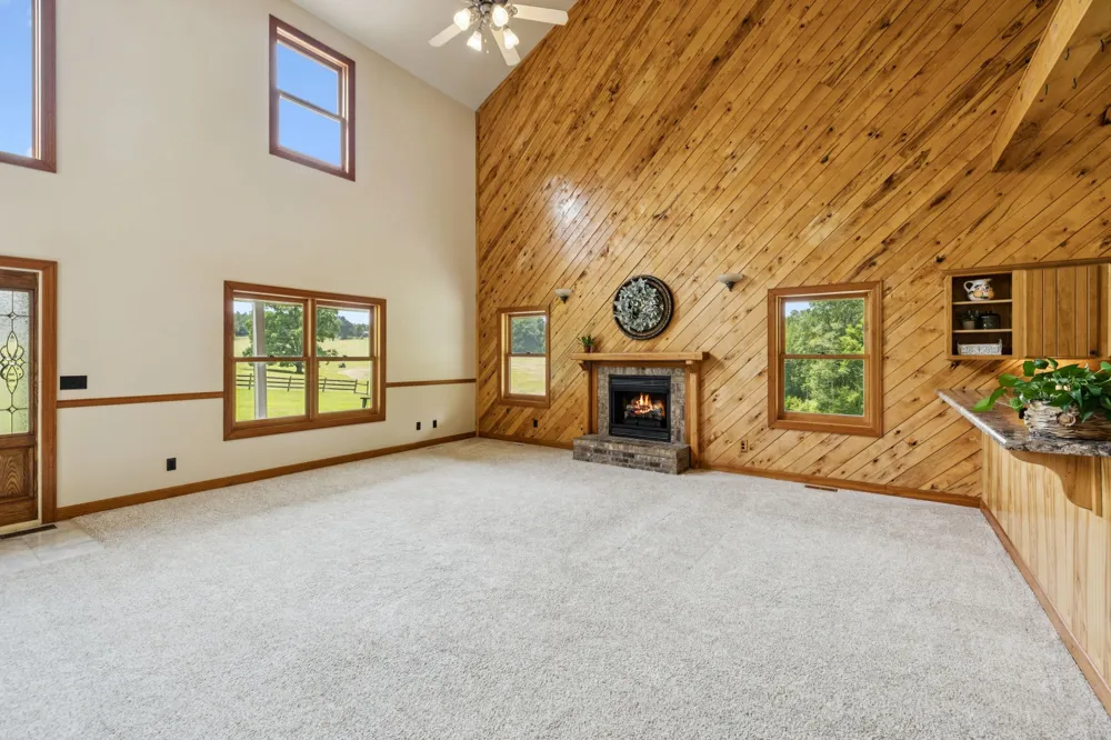 4255 McFall Rd Cumberland City, TN 37050