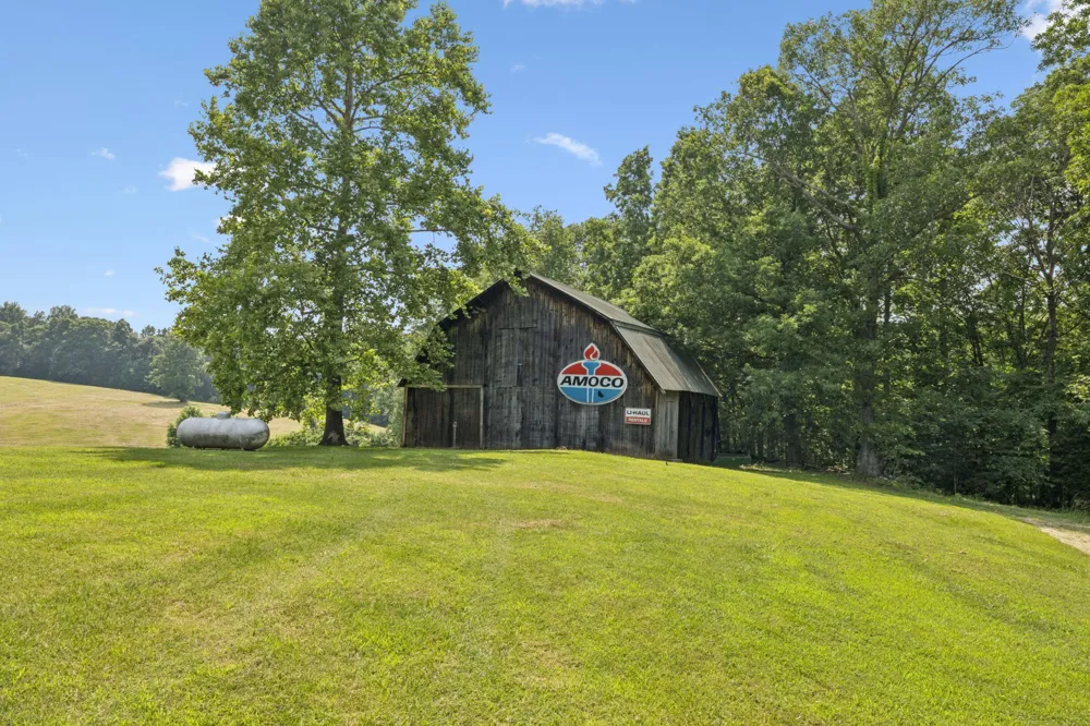 4255 McFall Rd Cumberland City, TN 37050