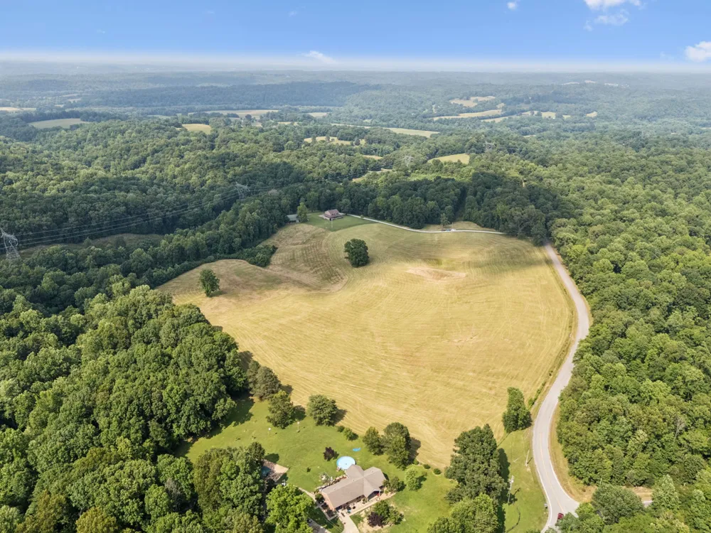 4255 McFall Rd Cumberland City, TN 37050