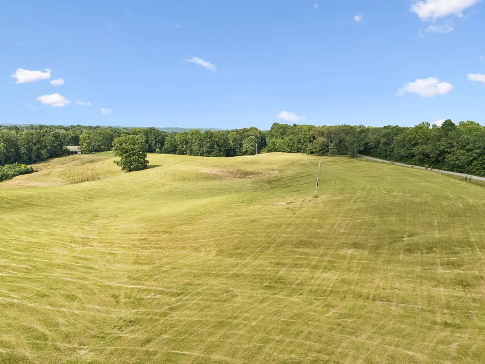 4255 McFall Rd Cumberland City, TN 37050