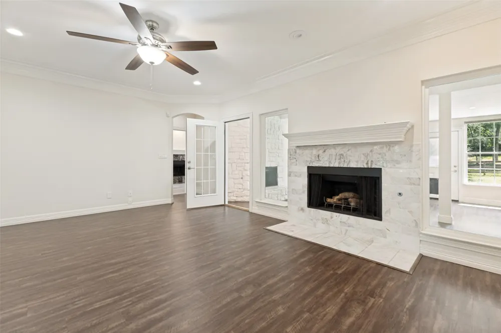 290 Aqua Marine Drive Oak Point, TX 75068