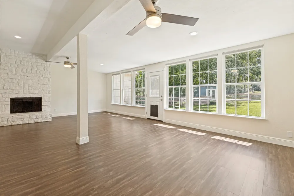 290 Aqua Marine Drive Oak Point, TX 75068