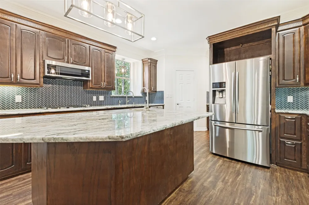 290 Aqua Marine Drive Oak Point, TX 75068