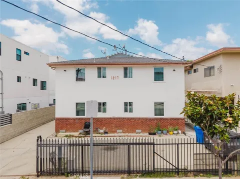 1217 Kingsley Drive #4