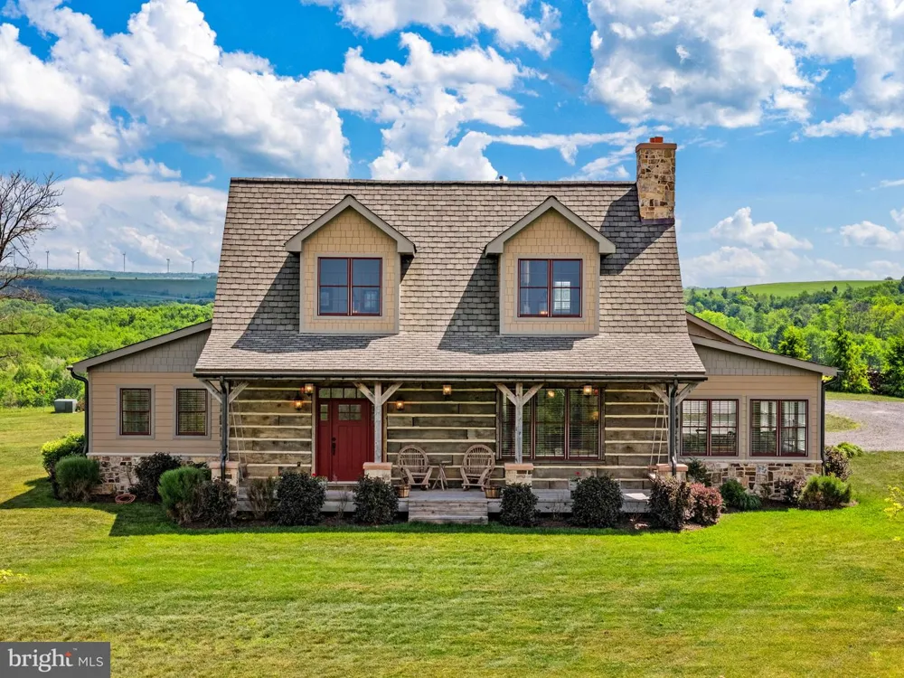 820 SHADYSIDE ROAD Elk Garden, WV 26717