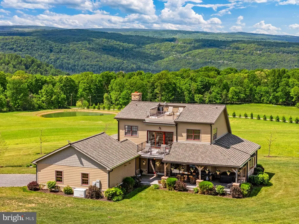 820 SHADYSIDE ROAD Elk Garden, WV 26717