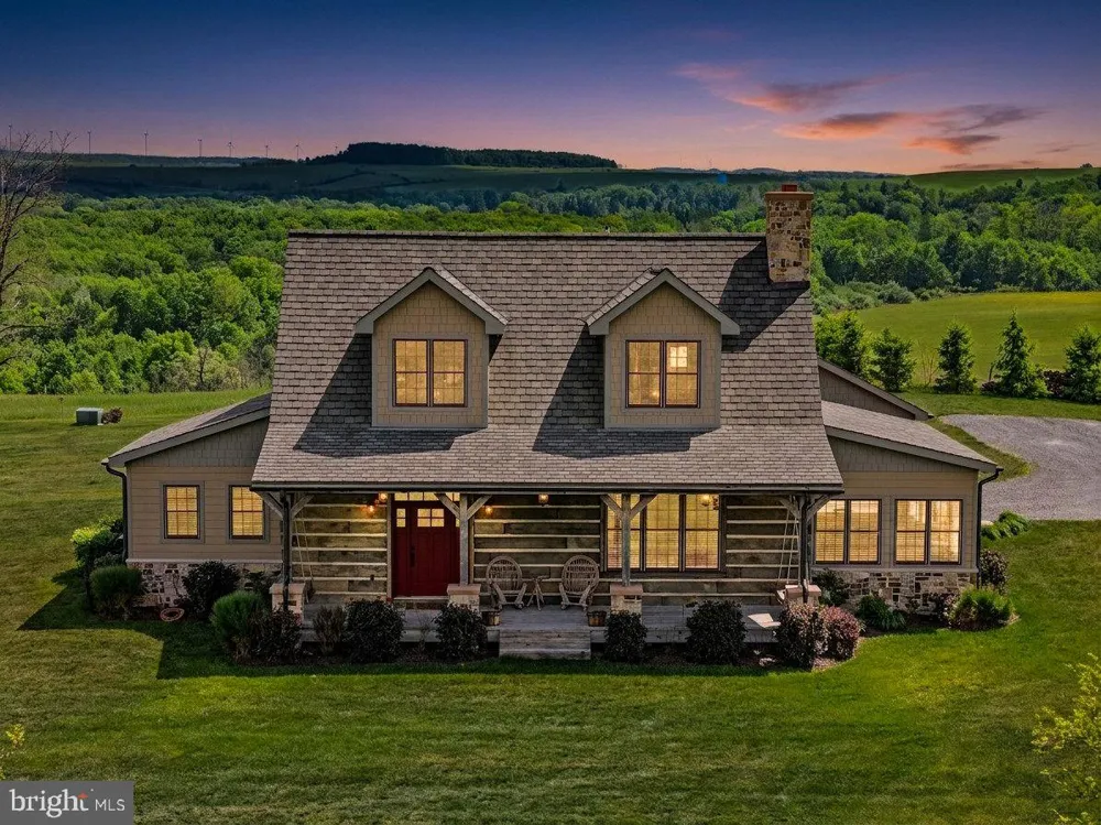 820 SHADYSIDE ROAD Elk Garden, WV 26717