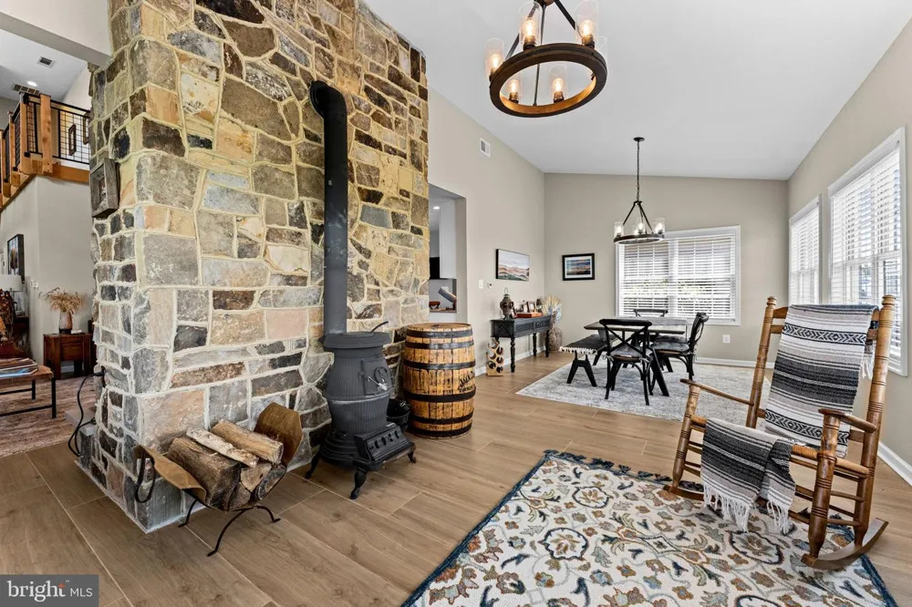 820 SHADYSIDE ROAD Elk Garden, WV 26717